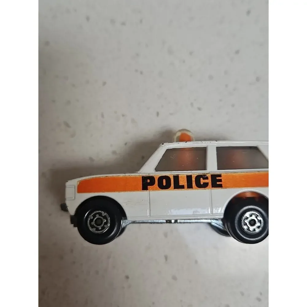 Matchbox Superfast #20‎ Police Patrol Range Rover Rola-matics 1975 Lesney
